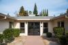 Vista De Robles makes the most of its mid-century Calfornia architectural style.